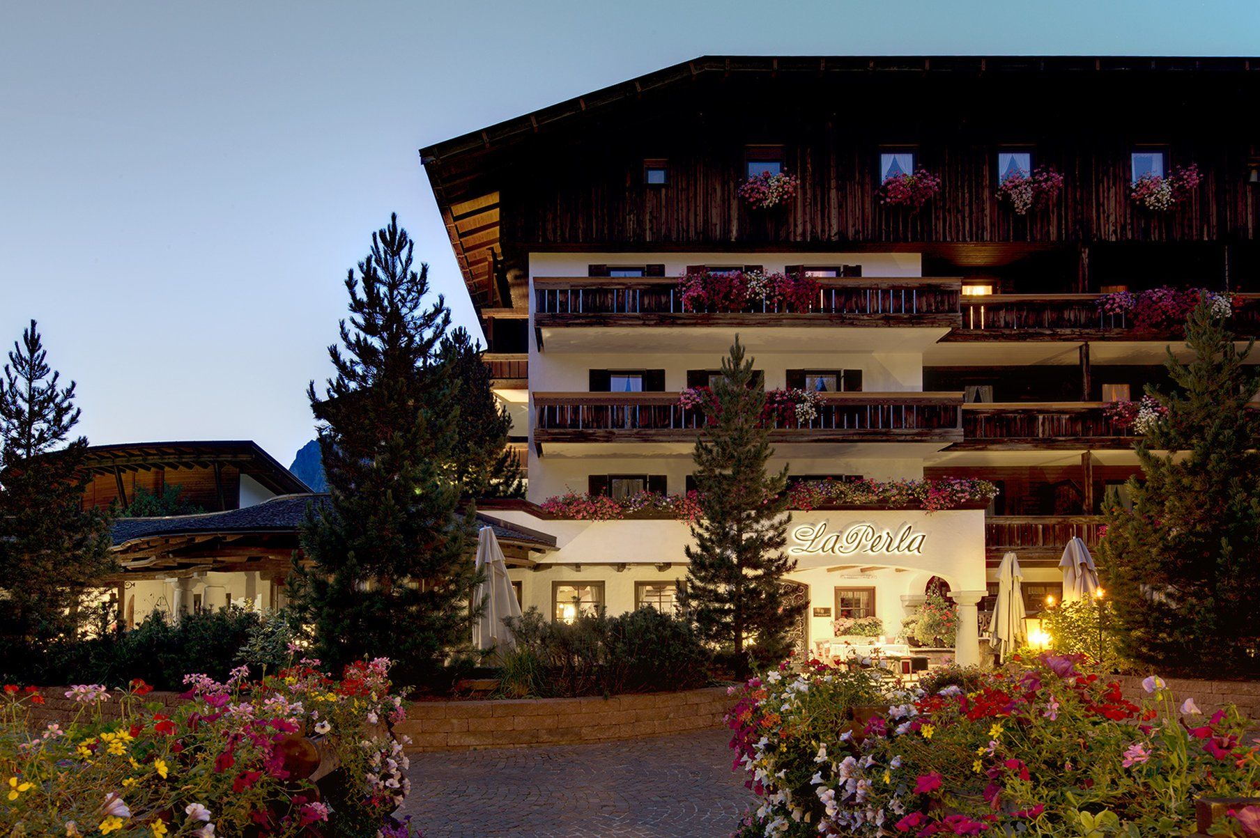 Hotel La Perla: The Leading Hotels Of The World Корвара-ин-Бадия Экстерьер фото